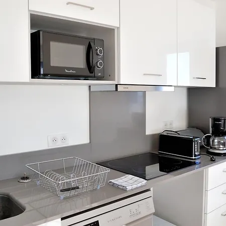 Appartement - T3 Neuf, Climatise, 4 Pers, Parking Inclus - Fr-1-794-98 *